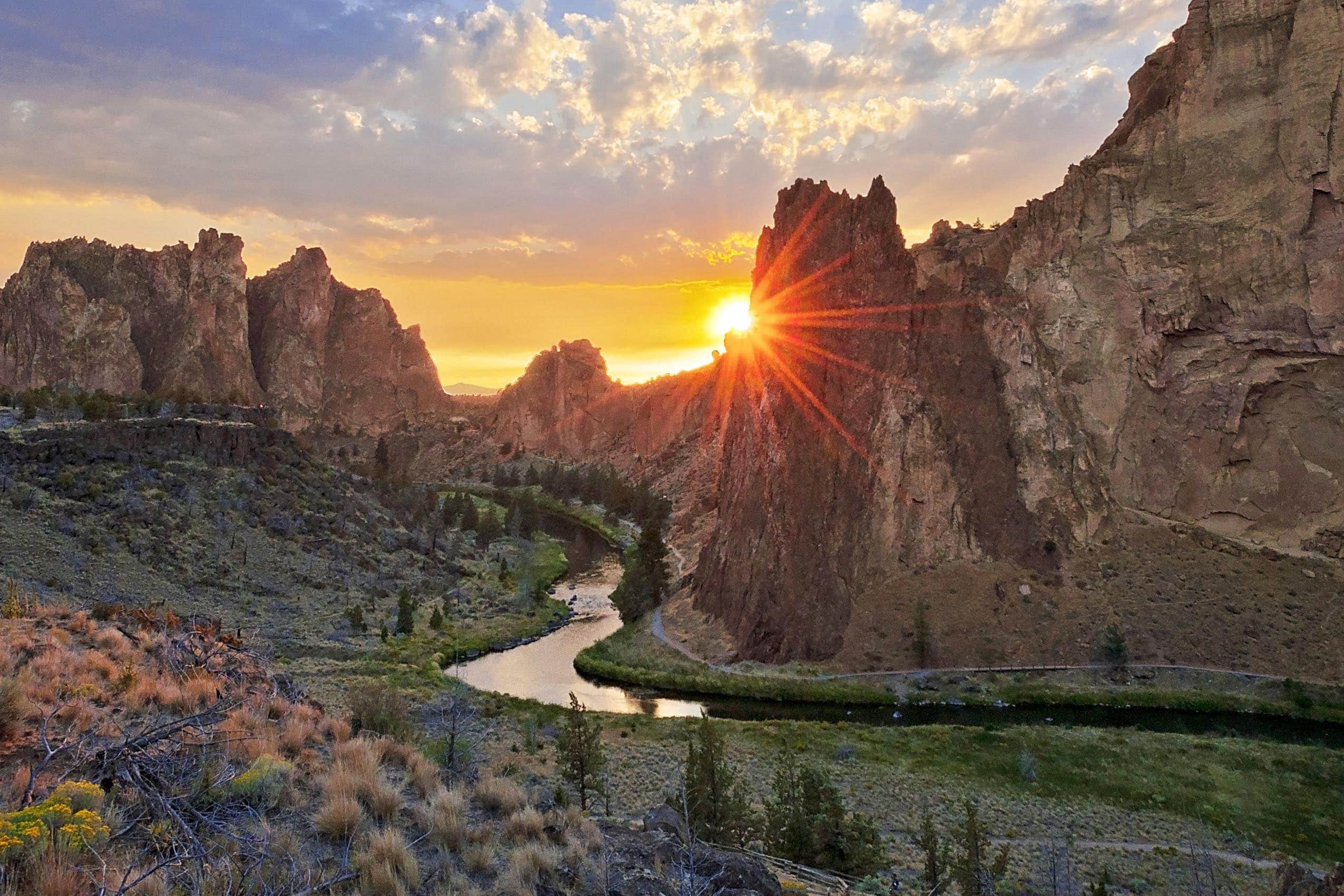 an image of Smith Rock